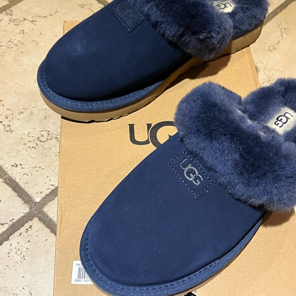 UGG Cozy Slipper